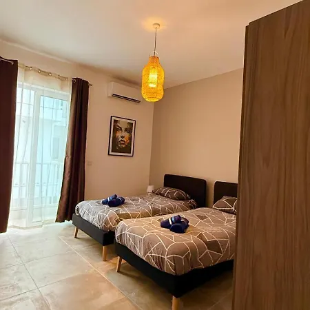 St Julians's Urban Appartement *