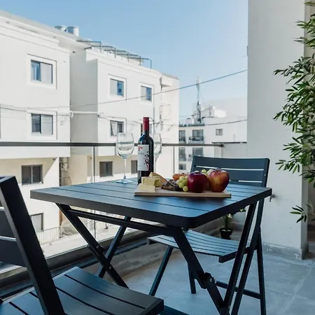 St Julians`s Urban Apartman